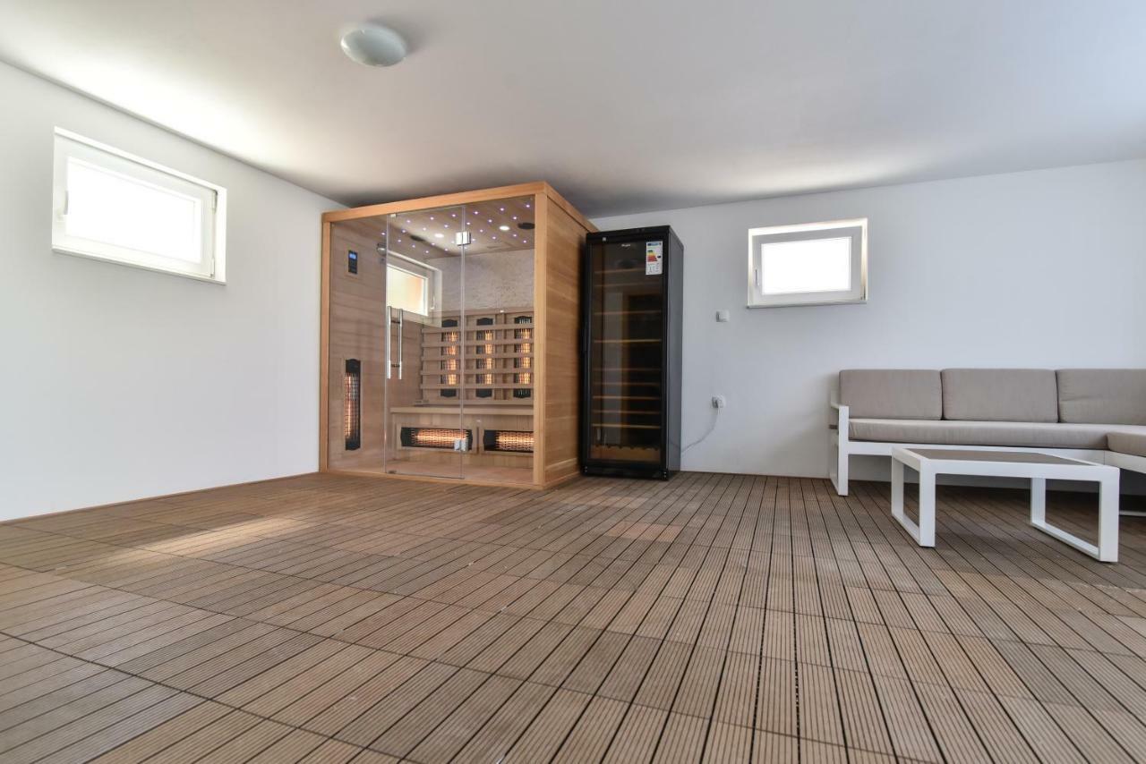 Villa Village Idylle With Heated Pool, Sauna, Jacuzzy And Private Parking Сукошан Екстер'єр фото