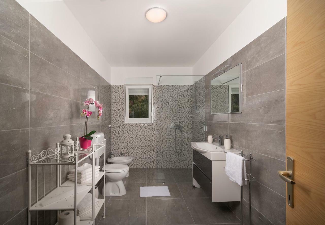 Villa Village Idylle With Heated Pool, Sauna, Jacuzzy And Private Parking Сукошан Екстер'єр фото